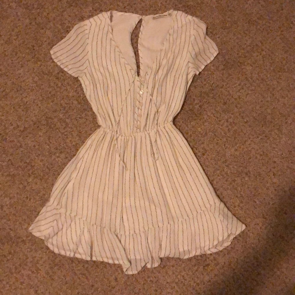 White Abercrombie and Fitch dress